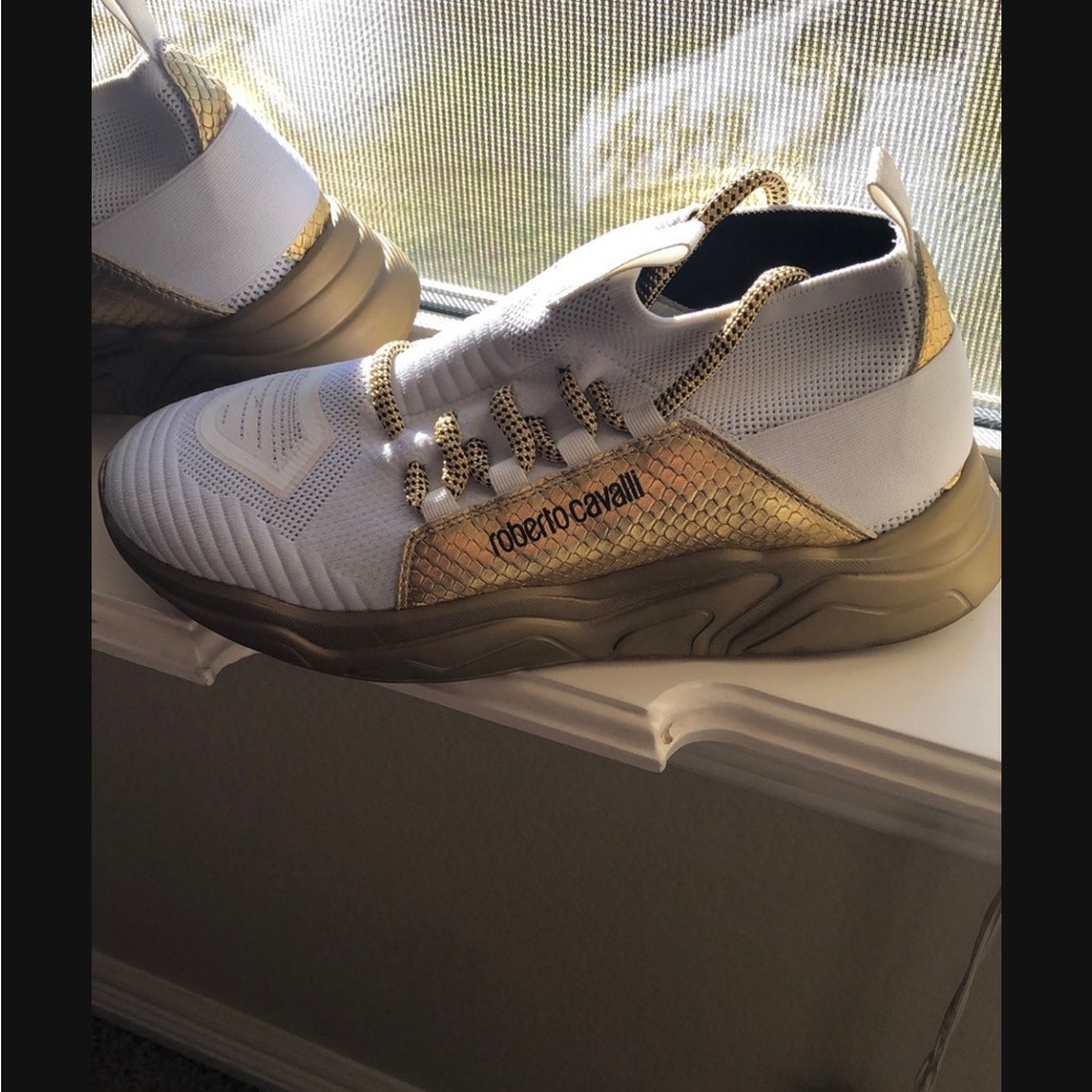 Roberto Cavalli Gold and White Sneakers - Picture 4 of 5